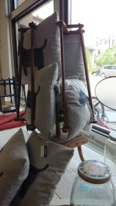 Käsintehtyjä tyynyjä