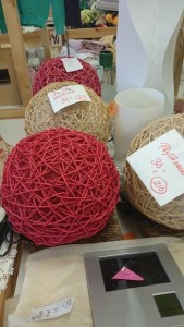 Paperinaru -pöytävalaisimia