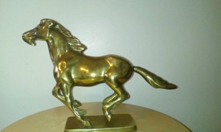 Vanha patsas hevonen